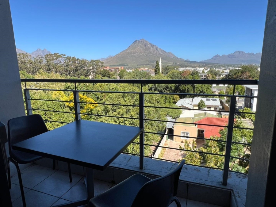 To Let 4 Bedroom Property for Rent in La Colline Western Cape